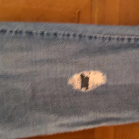 Levi's Signature Cotton Distressed Low Rise Button Fly Size 5 Jeans 🔥Host Pick - Picture 3 of 12